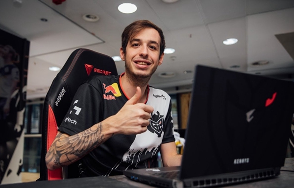 FNC击败TH锁定LEC年终总决赛资格，同时Jankos、Evi无缘S13